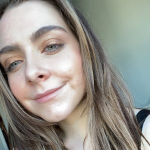 Meet your Posher, Mackenzie